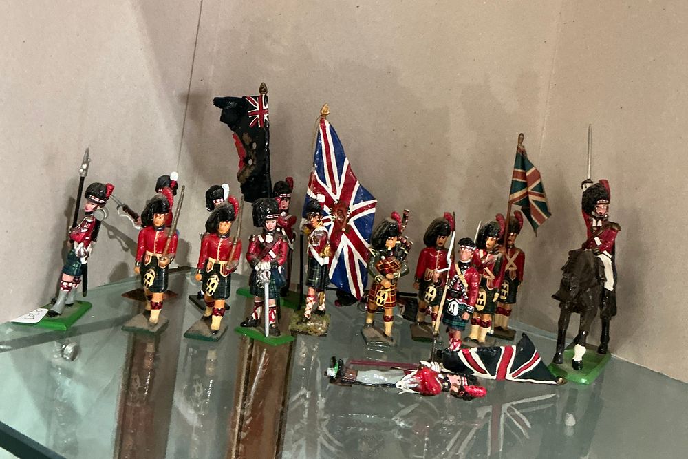 Lot 256: A Collection of Hand-Painted British Highland Infantry Toy Soldiers