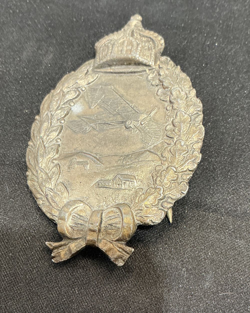 Lot 333: Imperial Prussian Pilots Badge