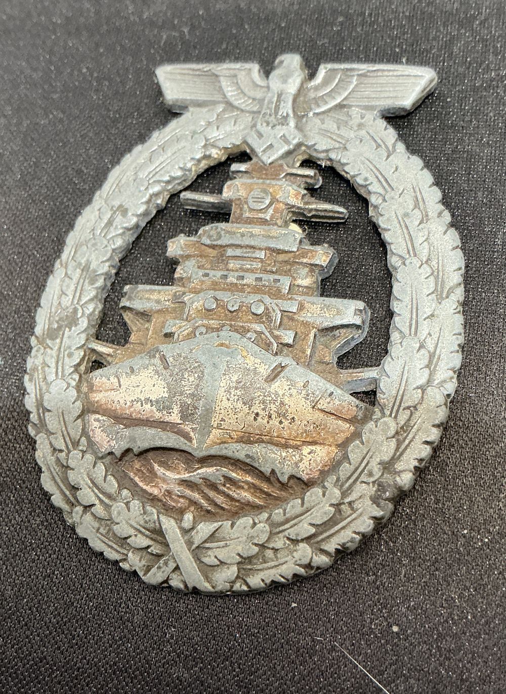 Lot 353: WWII German Kriegsmarine High Seas Fleet War Badge by Schwerin Berlin