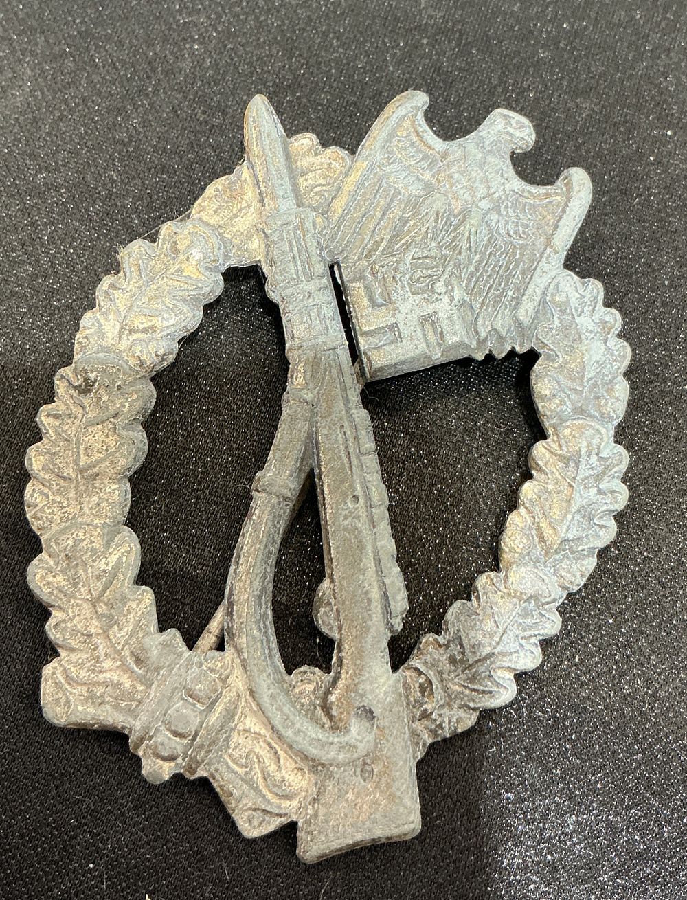 Lot 361: A Second World War German Infantry Assault Badge in Silver, Zinc Construction