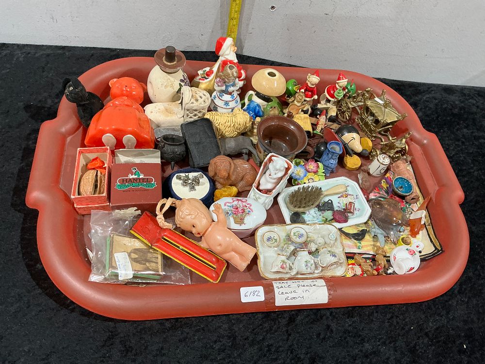 Lot 453: An Assortment of Miniature Collectibles and Curiosities Including Hantel Victorian Miniatures