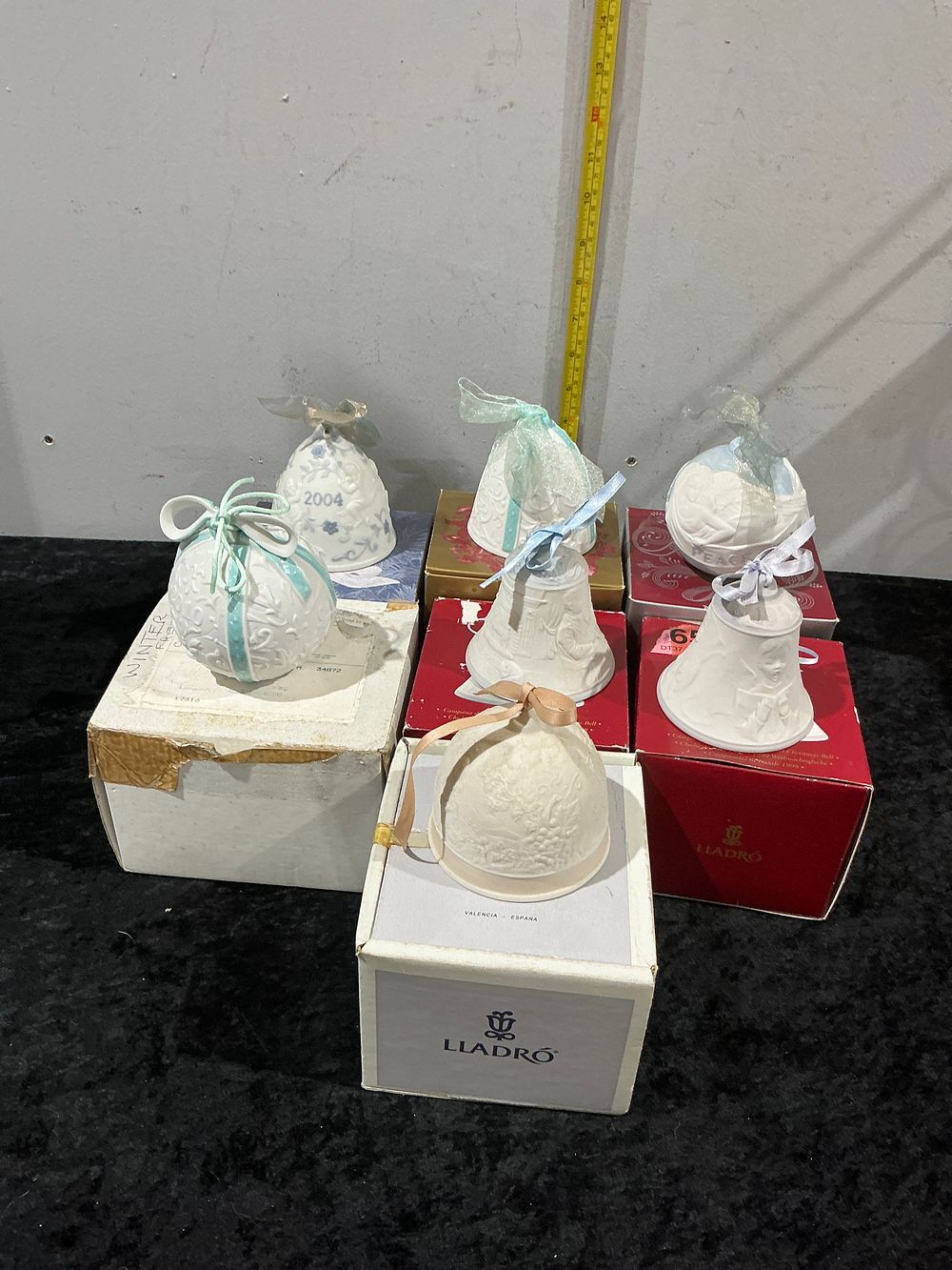Lot 155: Six Lladró Porcelain Christmas Bell and Ball Ornaments