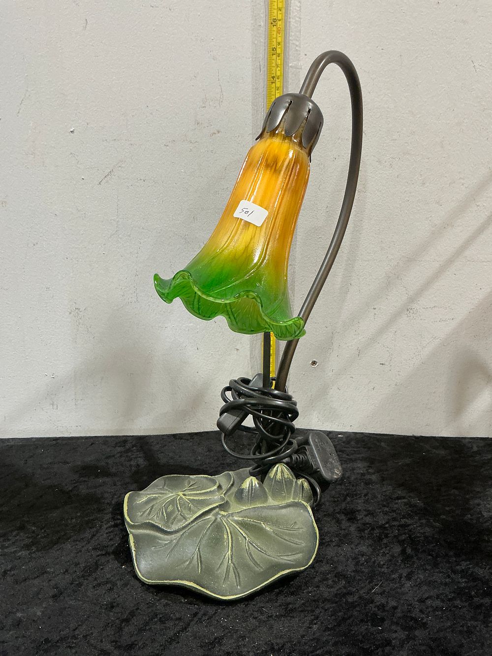 Lot 303: A contemporary Art Nouveau style lily pad accent lamp
