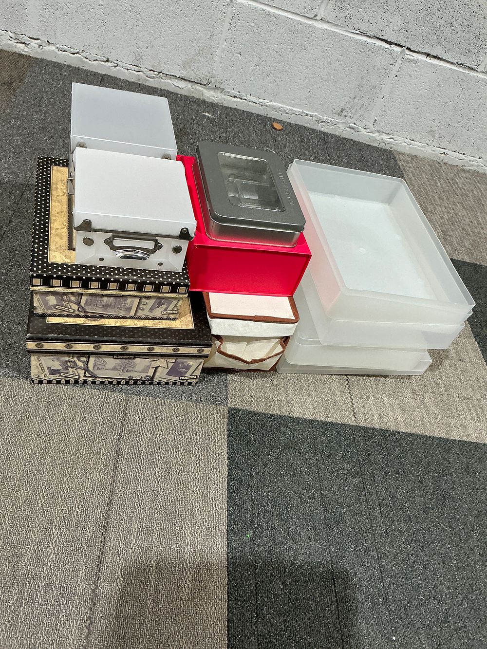 Lot 194: A Collection of Assorted Household Storage Containers and Decorative Boxes