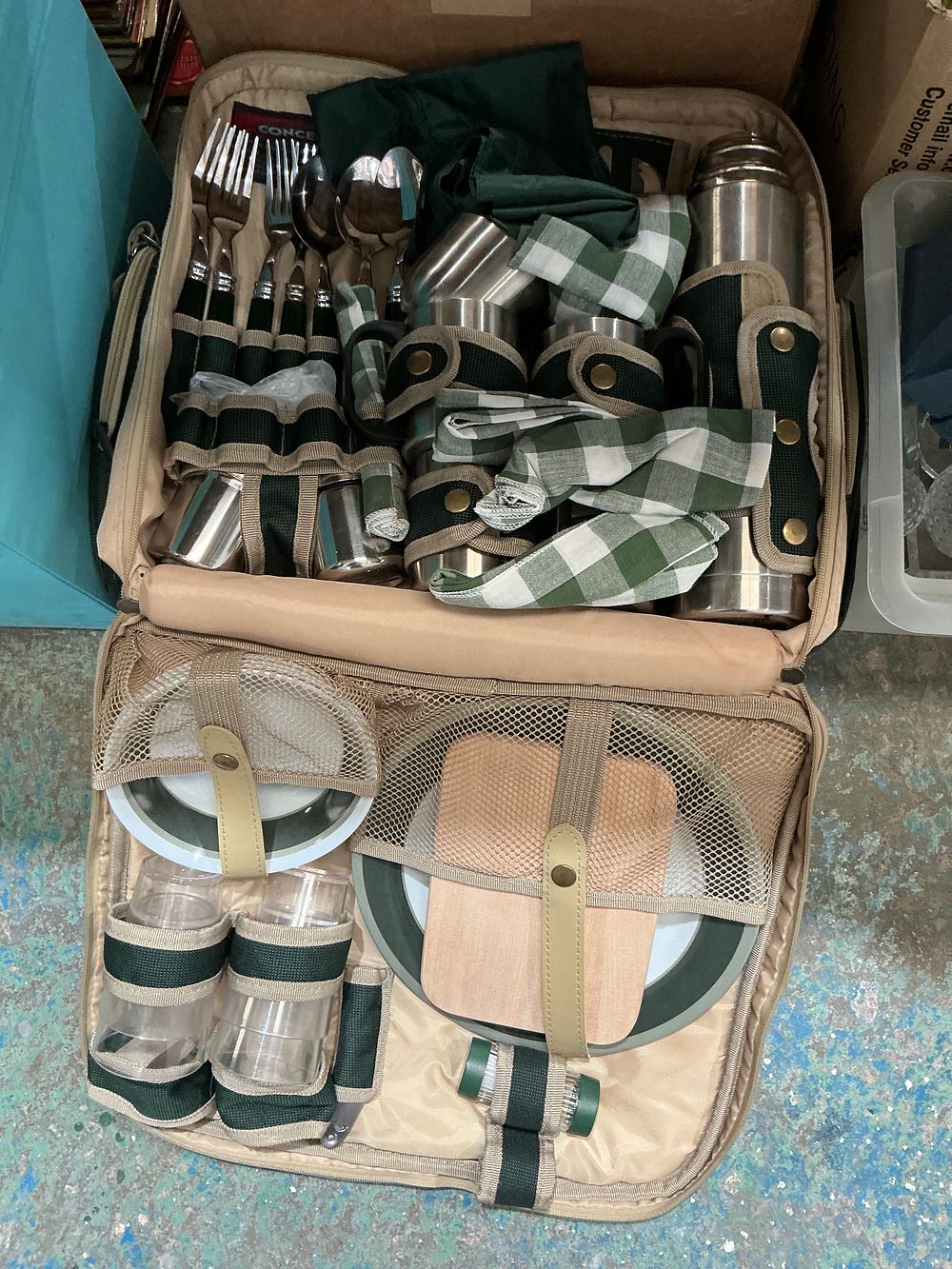 Lot 433: A Concept Dark Green Canvas Picnic Backpack Set