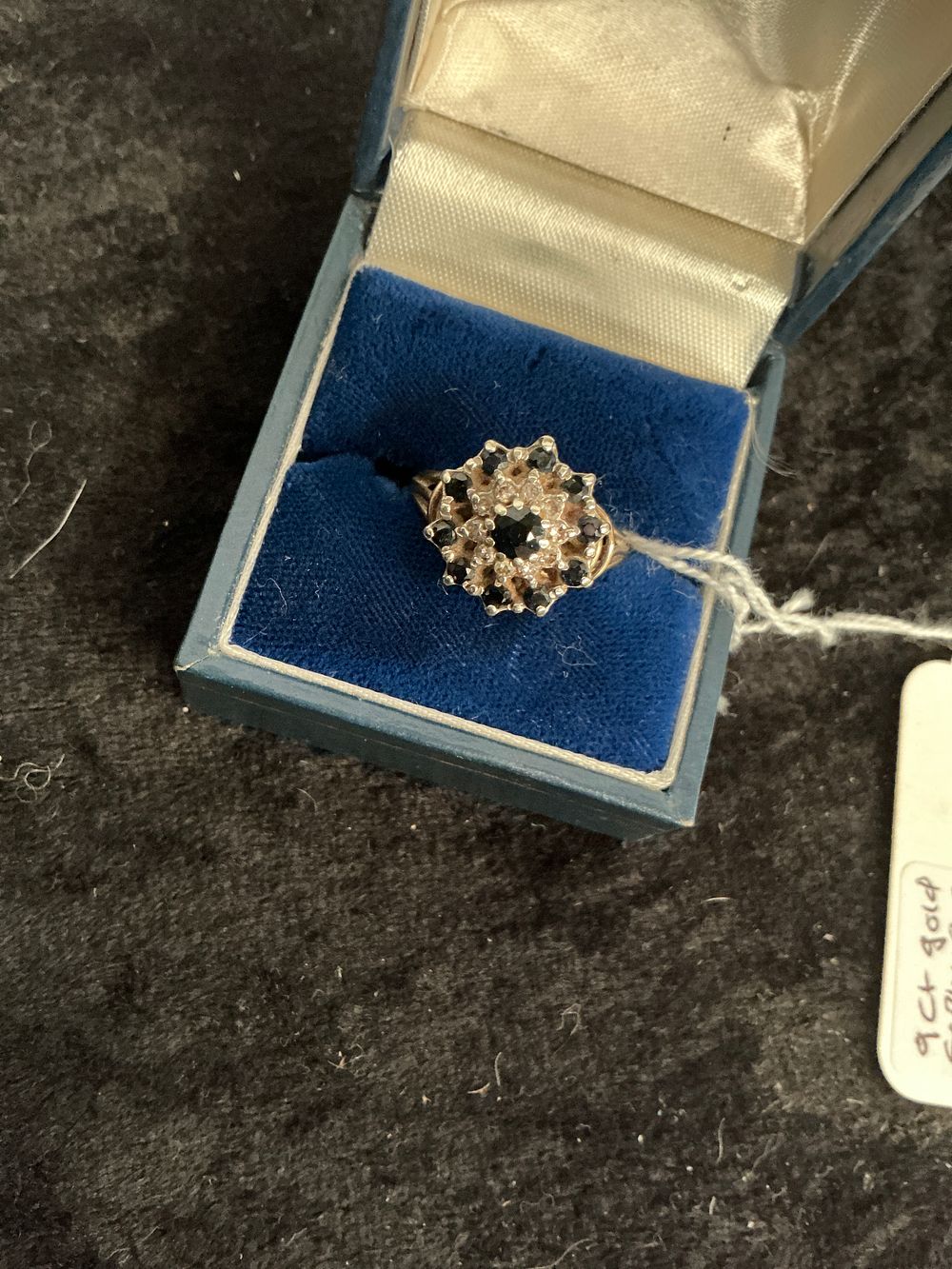Lot 349: 9ct Gold Sapphire Cluster Ring size Q