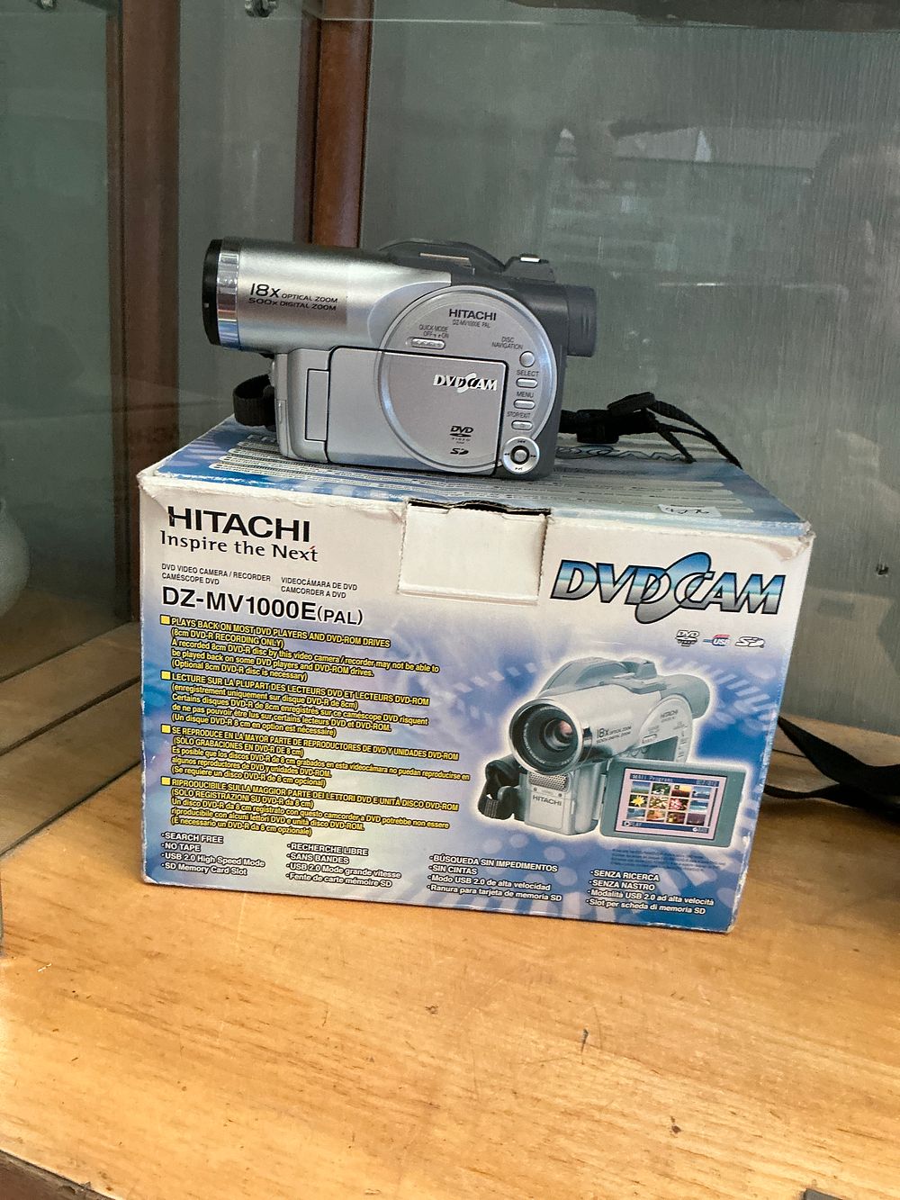 Lot 177: Hitachi DZ-MV1000E(PAL) DVDCAM Camcorder with Original Box