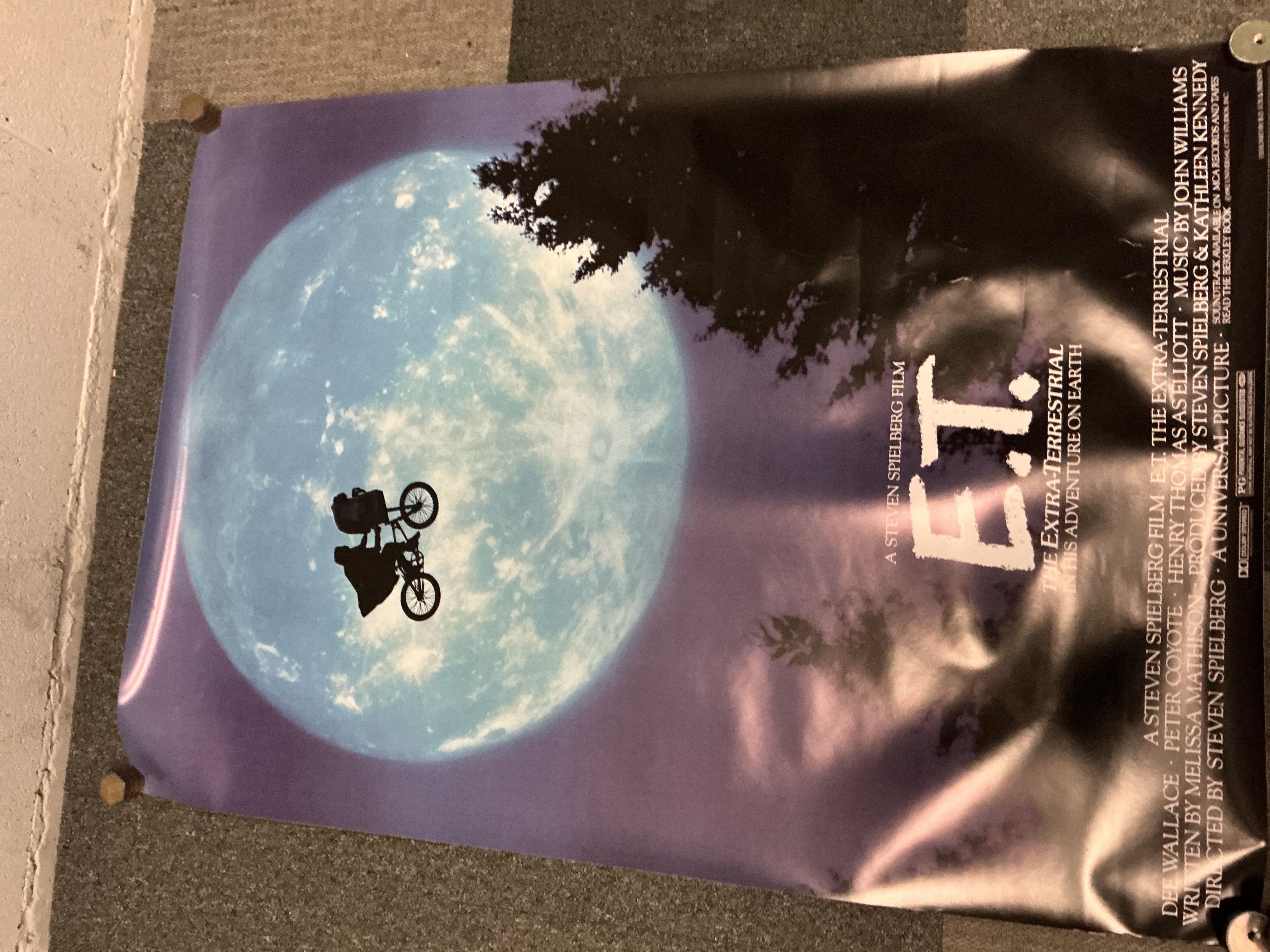 1982 E.T. The Extra-Terrestrial Original Theatrical Movie Poster