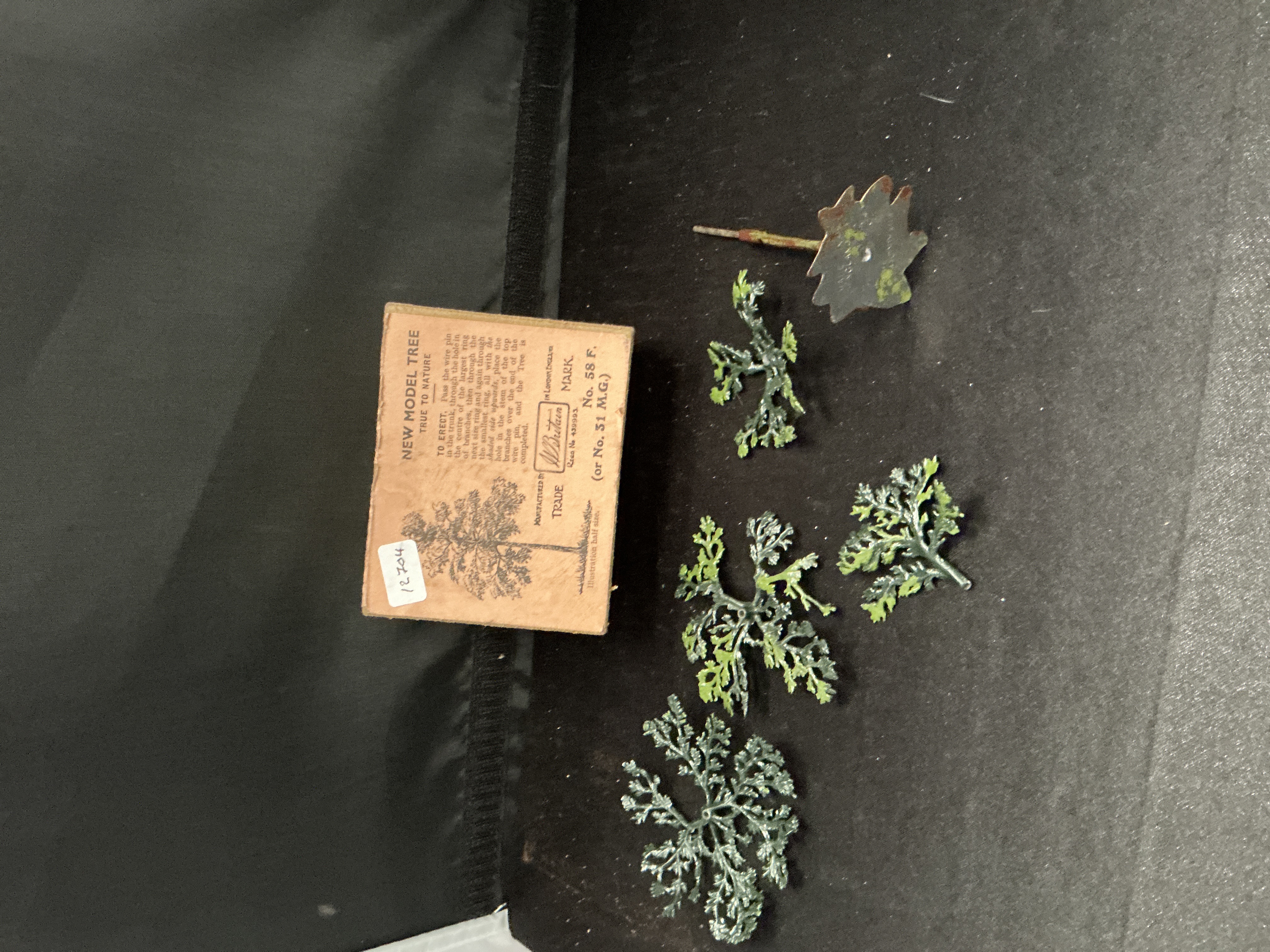 Britains Set No. 58F New Model Tree with Original Box Lid