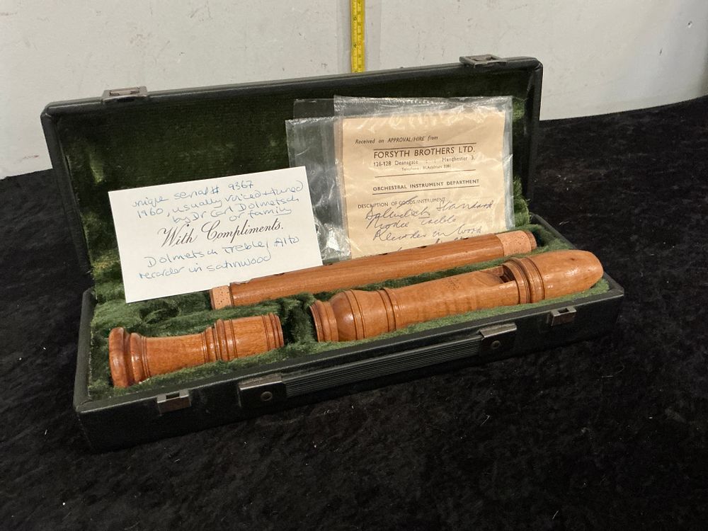 Lot 343: A Dolmetsch Standard Model Satinwood Treble Alto Recorder Serial Number 9367