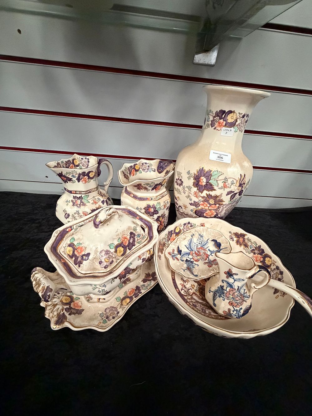 Lot 306: A Collection of Mason's Ironstone Tableware in the Cathay Pattern