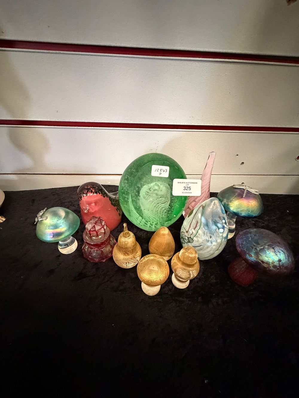 Lot 325: An assortment of studio art glass ornaments