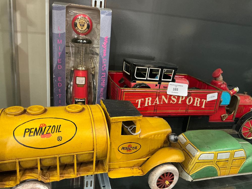 Lot 165: A Group of Vintage Style Tinplate and Collectible Automotive Toys including a Wayne Gas Pump Replica