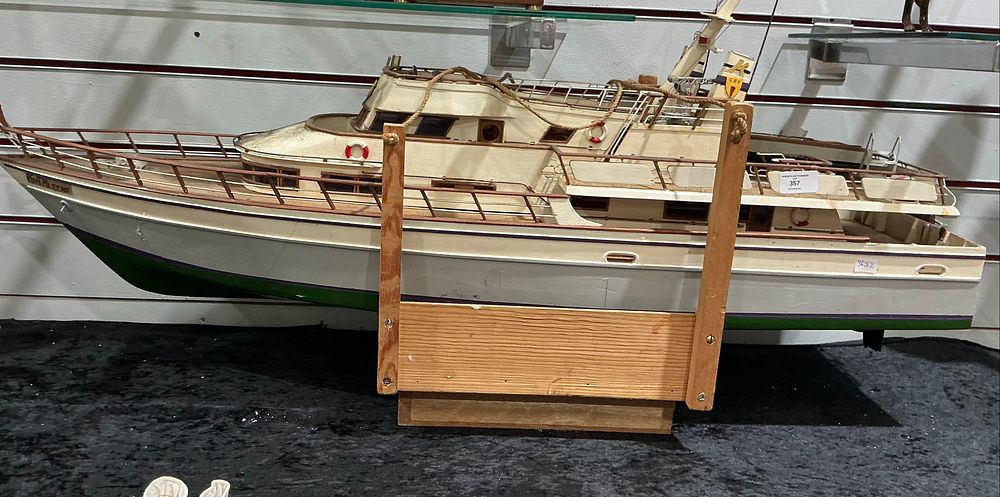 Lot 357: a Large Scale Model Motor Yacht