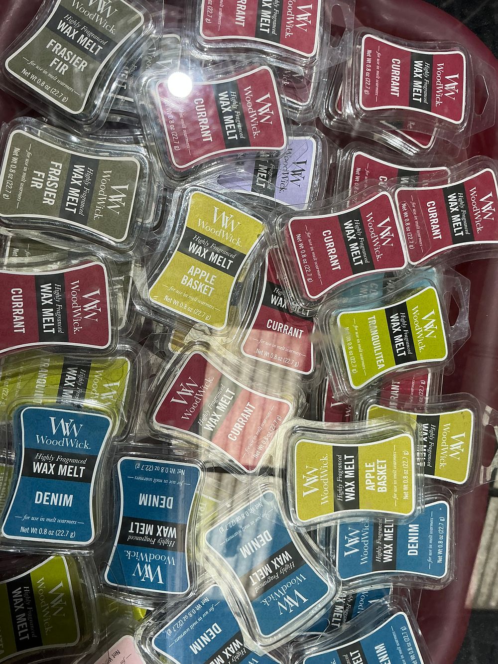 Lot 289: A Collection of WoodWick Highly Fragranced Wax Melts