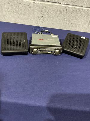 A Pye 9600 Car Radio and Two Matching Speakers. This set comprises a vintage Pye 9600 car radio 