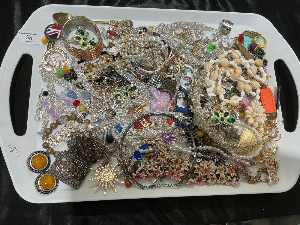 Lot 269: A Collection of Assorted Vintage and Modern Costume Jewellery including a Dior Floral Necklace