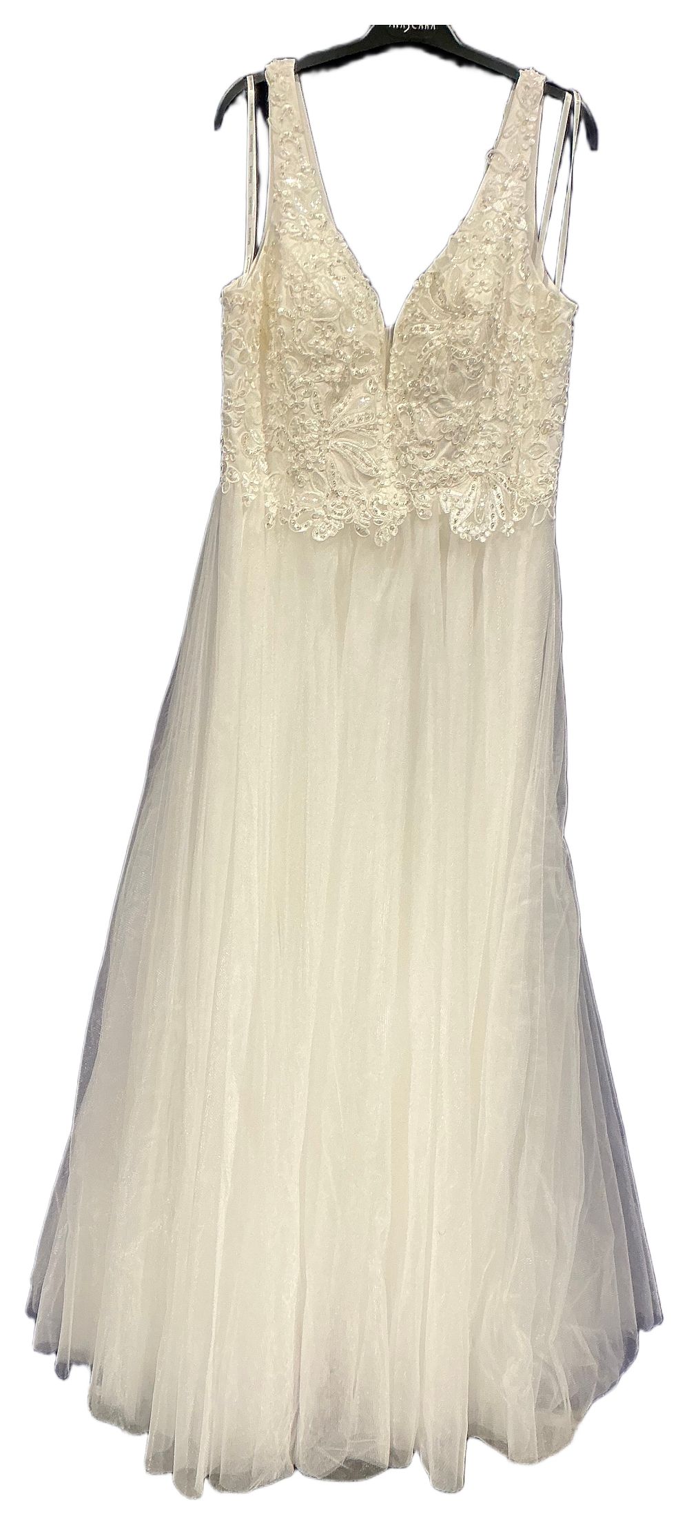 Lot 265: New Not Worn – Mascara Sleeveless Ivory Lace and Tulle Bridal Gown Size 16 RRP £299