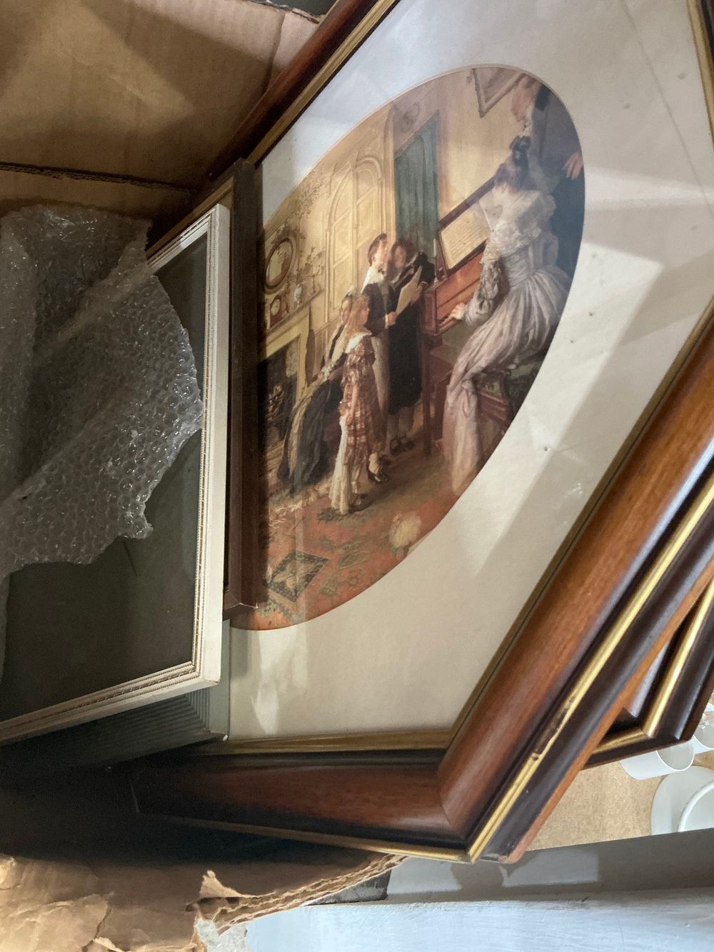 Lot 283: A Collection of Framed Prints and Assorted Picture Frames