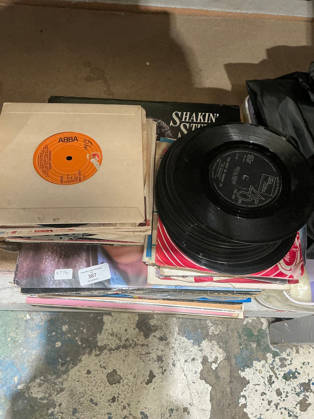 Lot 278: An Assortment of 7-Inch Vinyl 45 RPM Singles Including The Supremes and ABBA