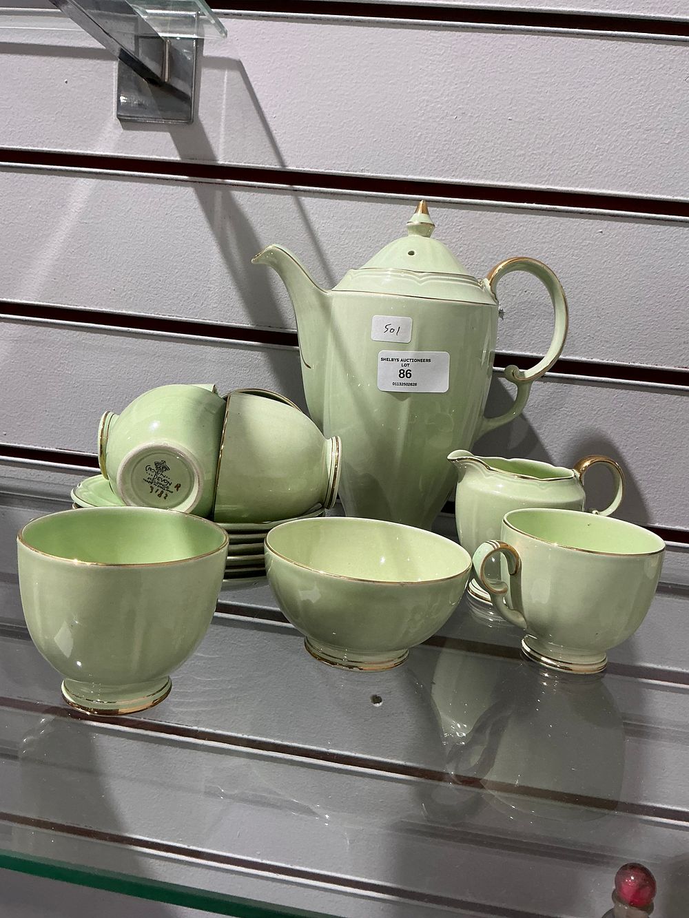 Lot 305: A Collection of Crown Devon Earthenware Tableware