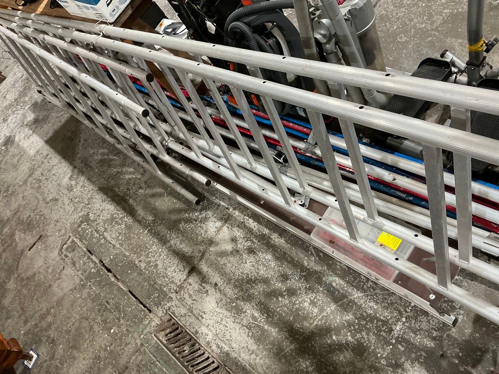 Lot 21: BPS Access Solutions 2m Aluminium Scaffold Tower Extension Kit