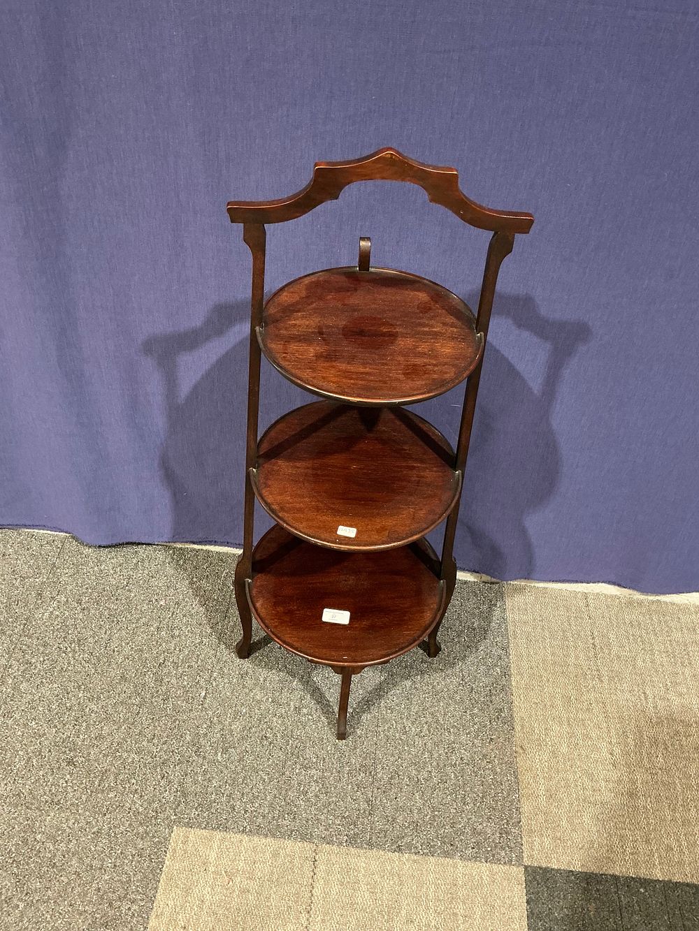 Lot 37: Edwardian Style Mahogany Three-Tier Folding Cake Stand