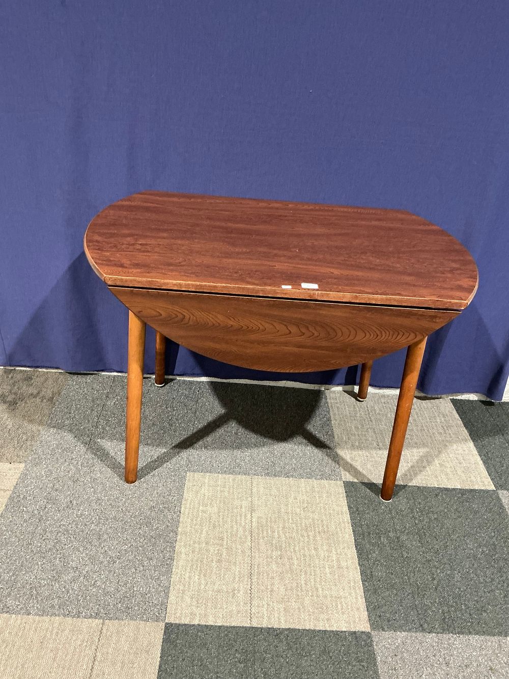 Lot 53: Mid-Century Dinette Drop-Leaf Dining Table