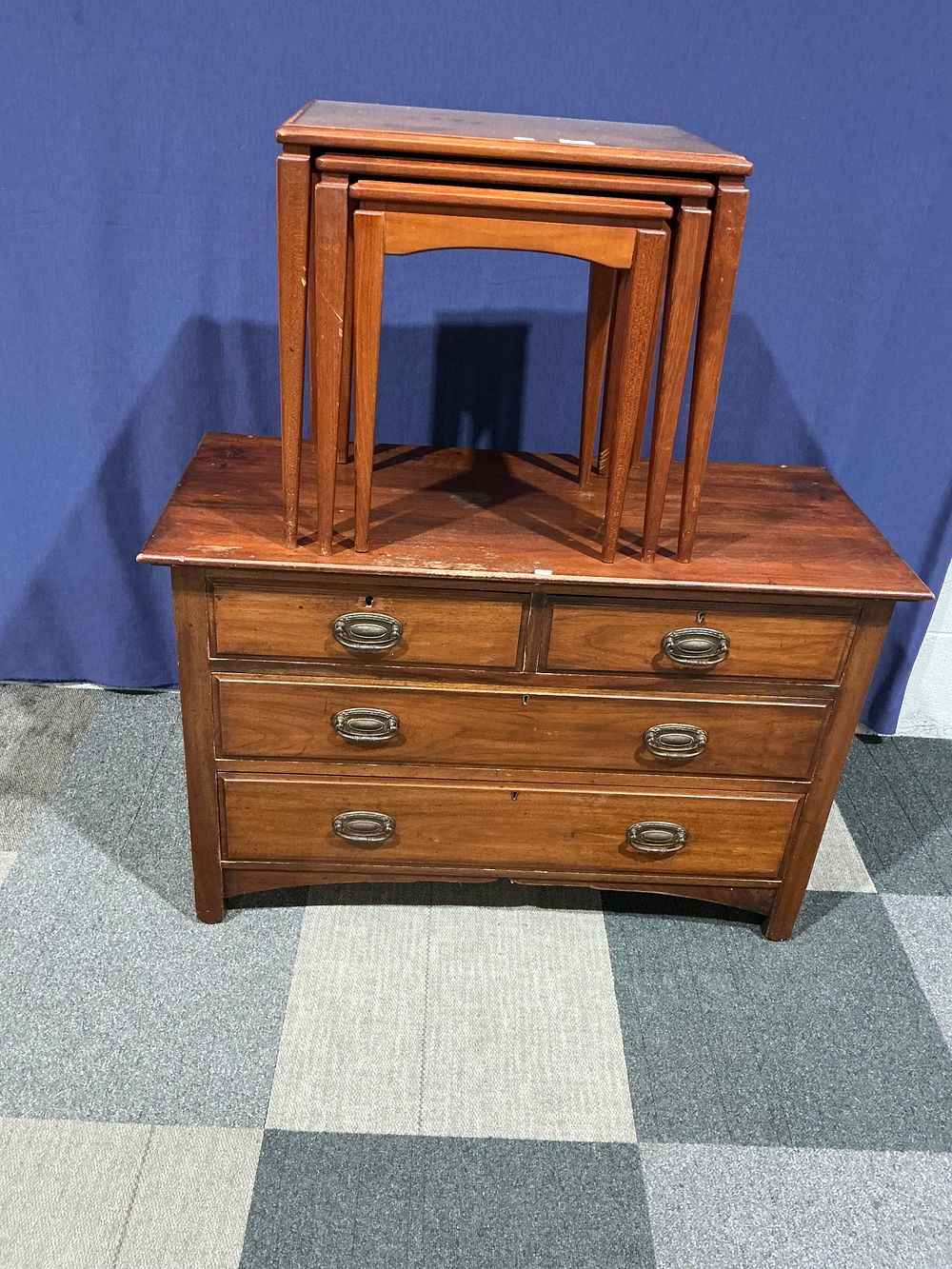 Lot 69: Reproduction Georgian-Style Bow-Front Chest of Drawers and a Mid-Century Nest of Tables