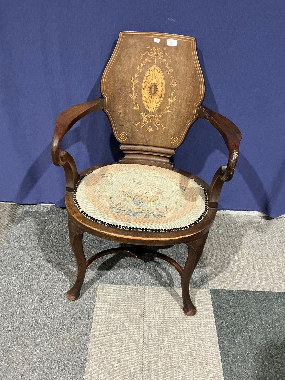 Lot 85: Edwardian Inlaid Mahogany Tub Salon Armchair