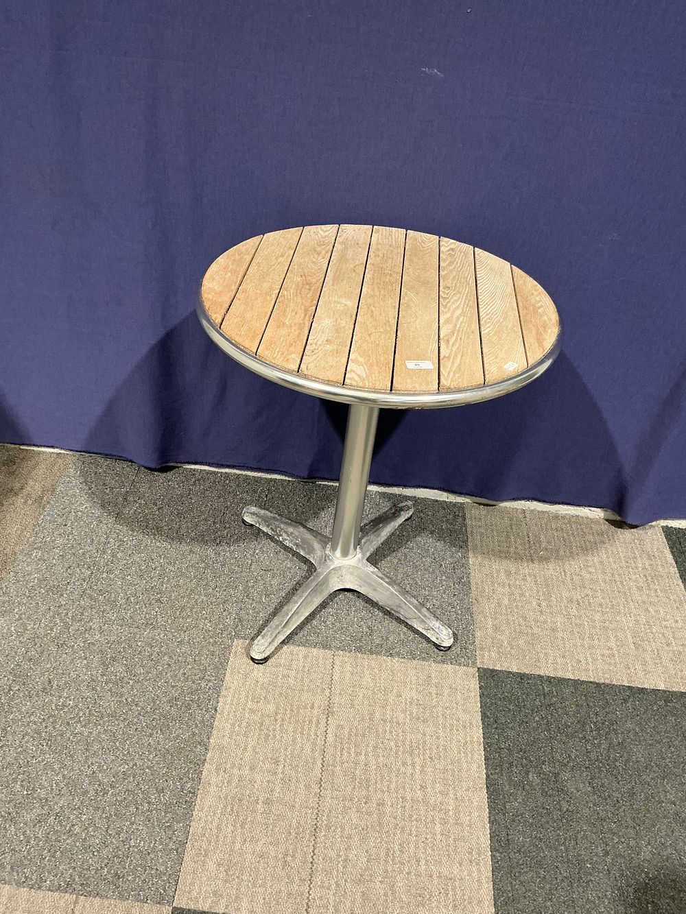 Lot 89: Circular Bistro Table with Slatted Top and Aluminium Base