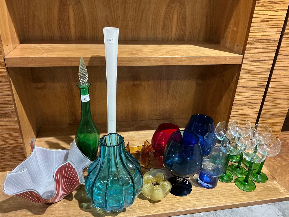 Lot 251: A Collection of Mid-Century and Decorative Art Glassware