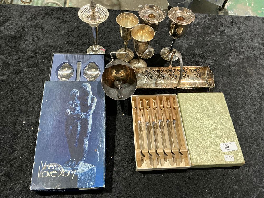 Lot 267: A Collection of Silver-Plated Tableware and Boxed Cutlery including Viners Love Story Pattern
