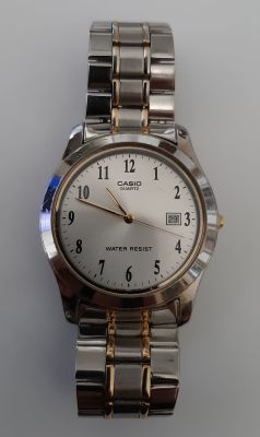 שעון CASIO קוורץ מצב טוב ועובד.
