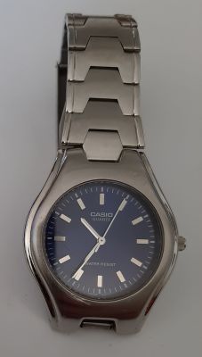 שעון CASIO קוורץ מצב טוב ועובד.