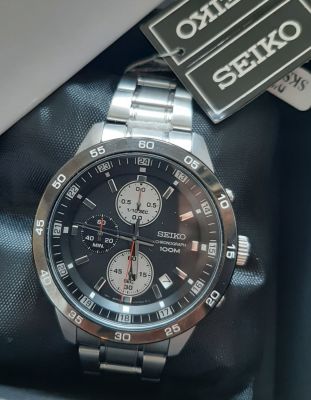 שעון סייקו SEIKO חדש כרונוגרף קוורץ. עמידות עד לעומק 100 מטר. סט מלא קופסה, חוברת, כרטיס. 
