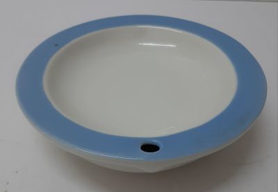 כלי קרמיקה ישן צלחת של לפיד עם חלל תחתון להחדרת מים חמים לשמירת חום המזון לתינוקות. מצב מושלם 