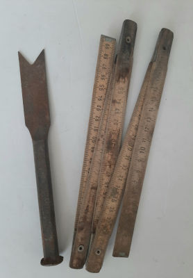 לוט 2 כלי עבודה ישנים.