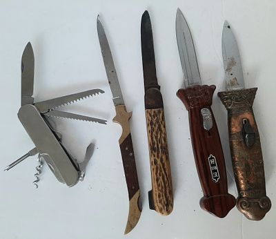 לוט 5 אולרים ישנים וינטג'. שניים מהם אולרים קפיציים נדרש תיקון.