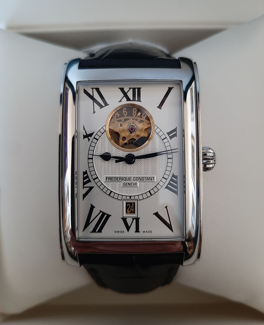 שעון לגבר איכותי יוקרתי - פרדריק קונסטנט Fredrique Constant תוצרת שוויץ Swiss Made , מנגנון 