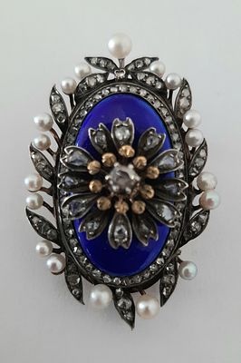 סיכה תליון עתיק זהב 14K וכסף משובץ אבני חן דיאמנטים, פנינים. גודל כ 5&times;3 ס"מ. משקל כולל 