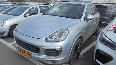 פורשה מודל 2017. 100,766 ק"מ