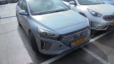 יונדאי איוניק היבריד מודל 2018. 187,195 ק"מ, יד שלישית. תיבת הילוכים: אוטומטי
צבע: כסוף כהה 