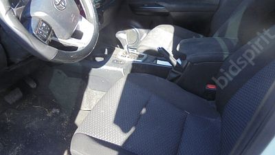 טויוטה היילקס תא כפול מודל 2022. 15,325 ק"מ