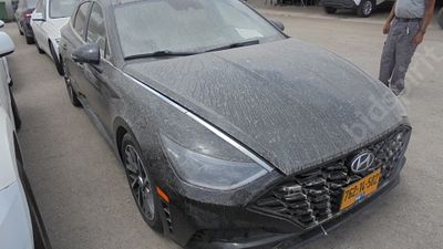 יונדאי סונטה מודל 2022. 75,642 ק"מ, יד נוכחית: שנייה, בעלות נוכחית: פרטי. תיבת הילוכים: אוטומטי 