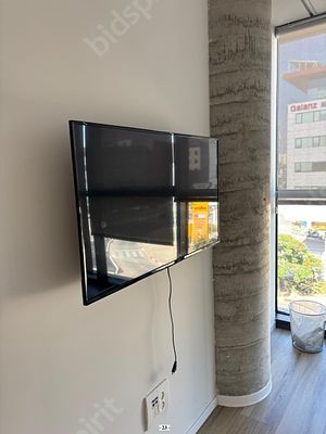 לוט של טלוויזיות. טלוויזיה גדולה - 3 יחידות 
טלוויזיה בינונית - 8 