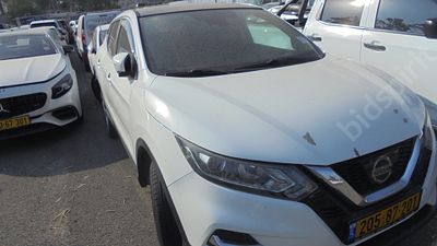 ניסאן קשקאי מודל 2018. יד נוכחית: חמישית, בעלות נוכחית: פרטי. תיבת הילוכים: אוטומטי
צבע: לבן 