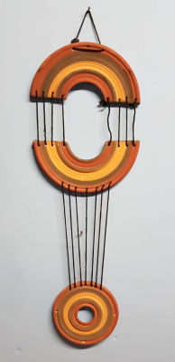 מובייל לתליה פריט לא שכיח תוצרת קרנת . חתימת המאיירת מזל. 
מידה: 54 על 18.5 סמ