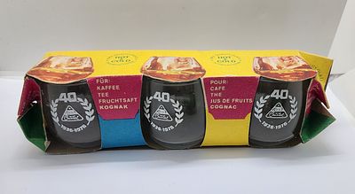 פריט נדיר ומיוחד! באריזה המקורית. שלישית כוסות קריסטל, שתו קריסטל . מידה כולל האריזה: 25 על 7.5 