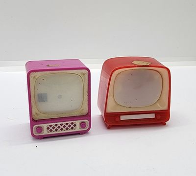 לוט של 2 צעצועים ישנים , טלוויזיה בצורה של מקרן שקופיות קטן, המציג תמונות מהעולם בנושאים שונים 